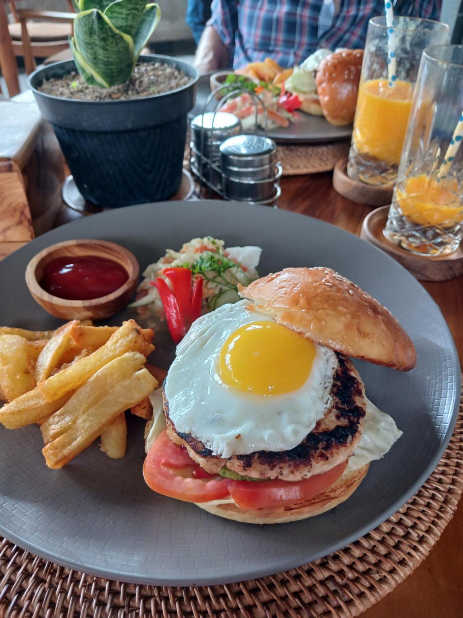 Bali View Ubud Hotel エクステリア 写真